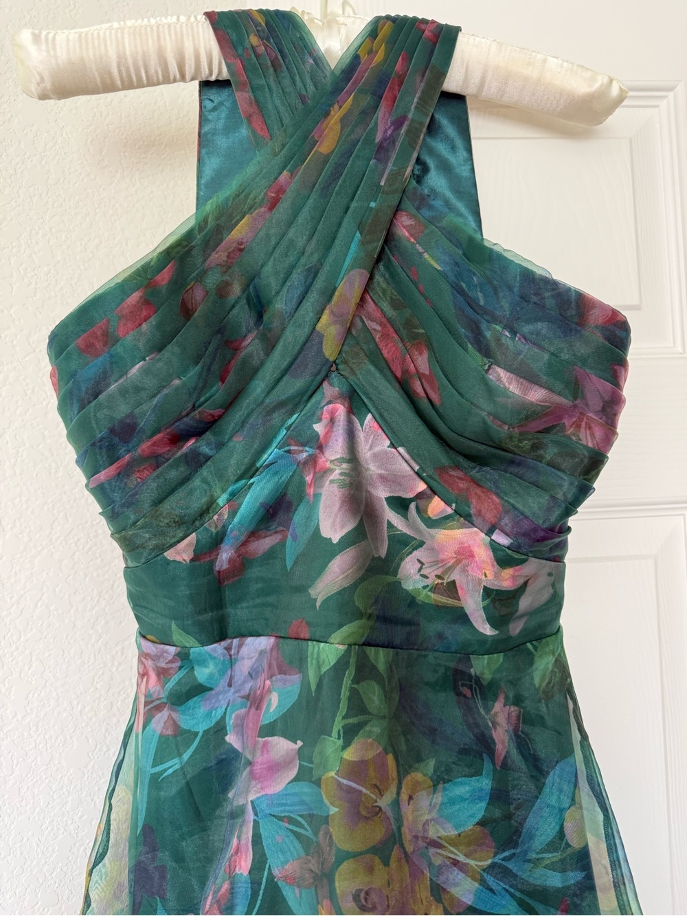 Betsy & Adam Floral Print Organza Sleeveless Gown - Picture 5 of 8